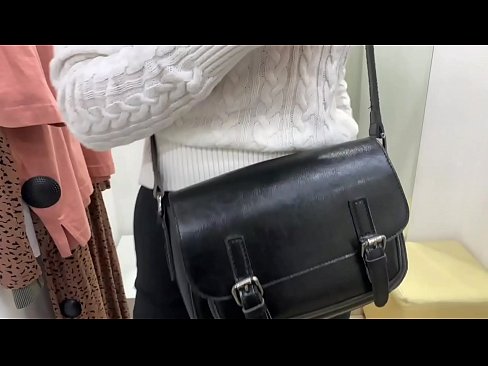 ❤️ Masturbarea în public a tinerei târfe FeralBerry cu un dildo în cabina de probă ️❌  at us ro.filmexxx18.ru ❌️